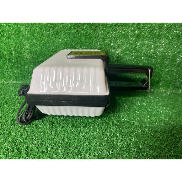 Vintage White Sandwich Toaster - Picture 4 of 7